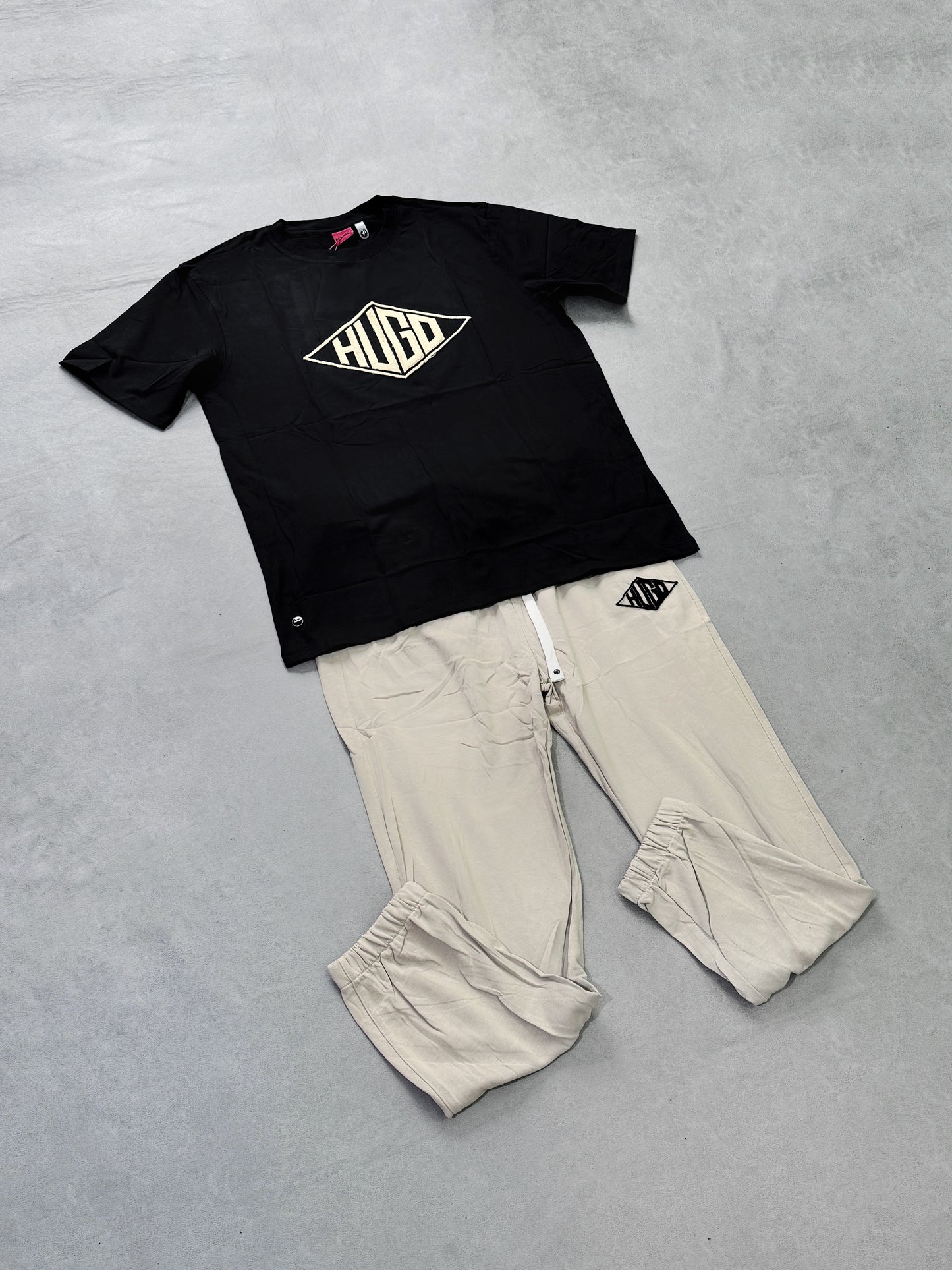 HUGO NEGRO BEIGE
