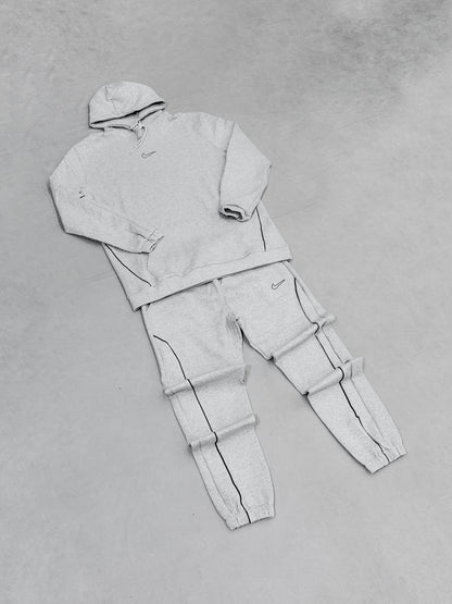 NIKE GRIS CHULO