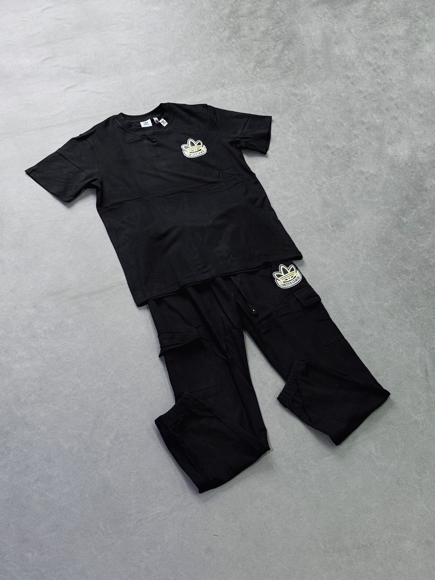 ADIDAS NEGRO CLASICO