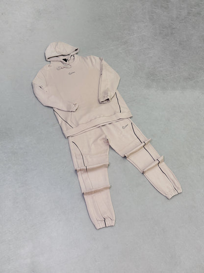 NIKE BEIGE CHULO